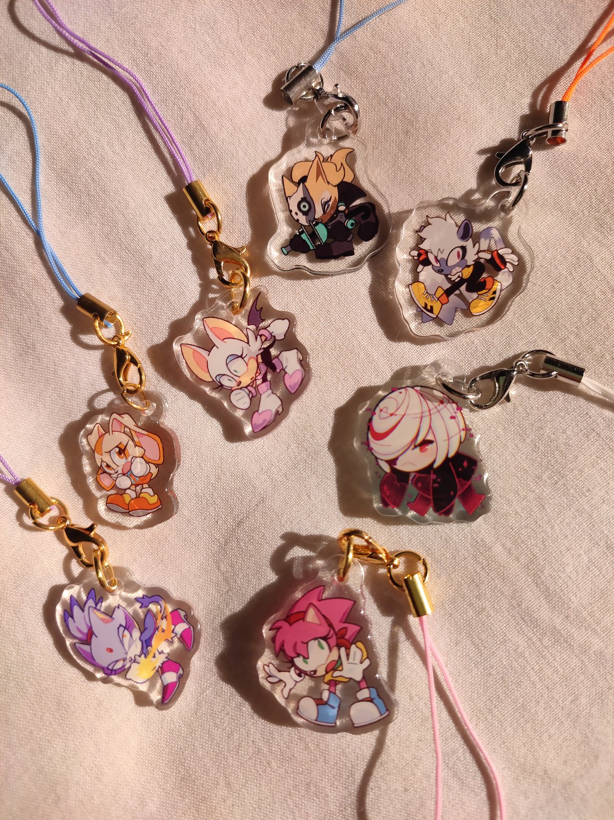 GIRL GANG Sonic Phonecharms