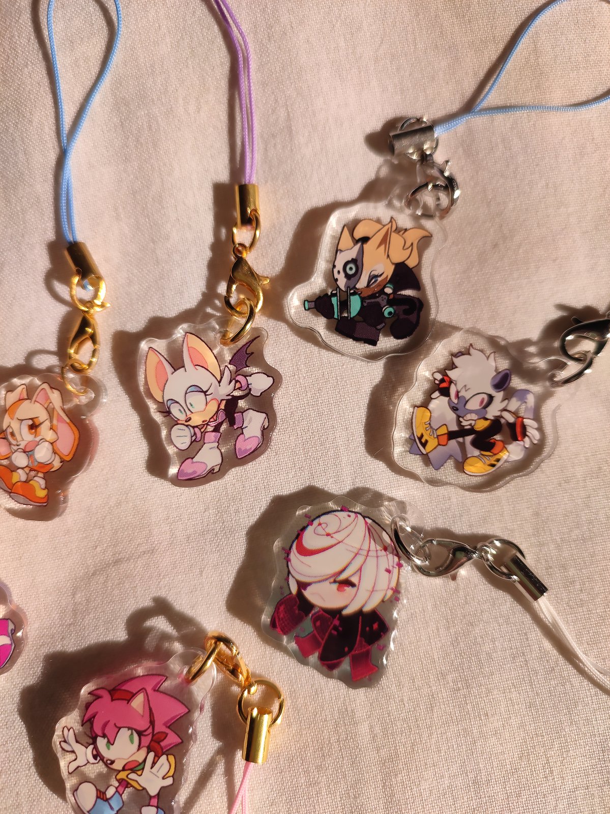 GIRL GANG Sonic Phonecharms